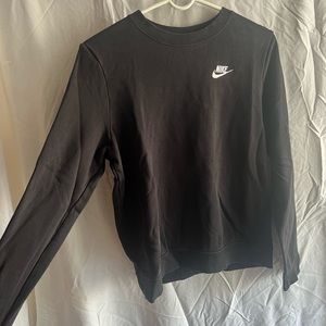 Black Women’s Nike crewneck